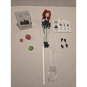 DC Collectibles The New Batman Adventures POISON IVY Action Figure #08 - Loose